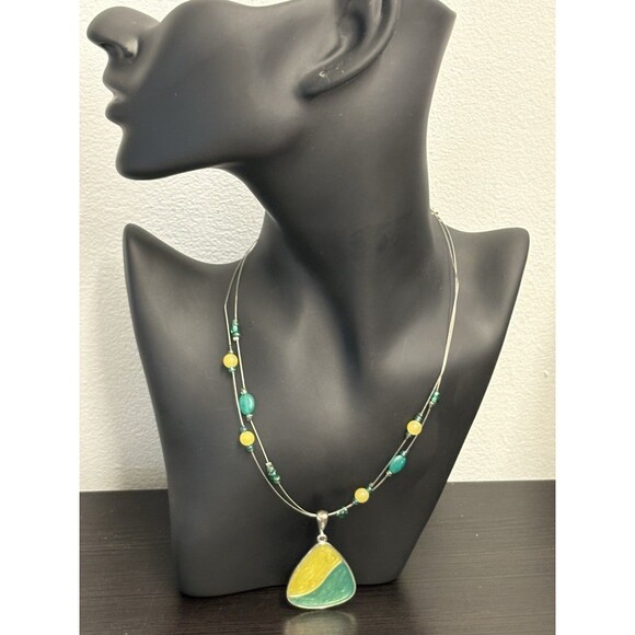 Vintage Green Yellow Enamel Pendant On Wire Necklace And Beads Adjustable - Picture 4 of 13